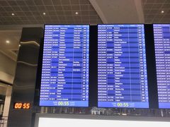 ドバイ国際空港 (DXB)