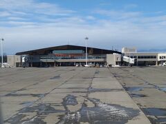 帯広空港から旅はスタートします。