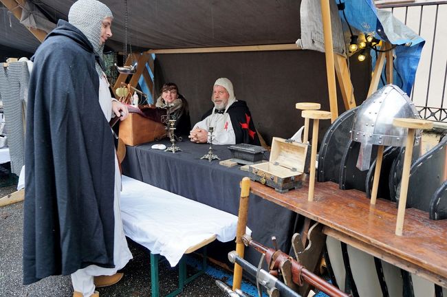 中世の騎士も見かけました。