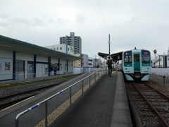 約４０分で鳴門駅到着。バスとほぼ同じ時間ですが、やはり電車はなんか楽です。