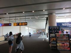復路は、シンガポールでトランジット観光をするためにデンパサールを10時30分の便を選びました。