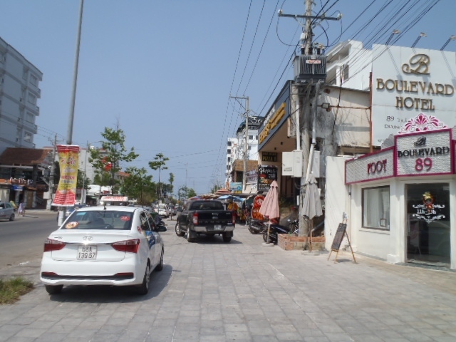 歩道なのか駐車場なのか？