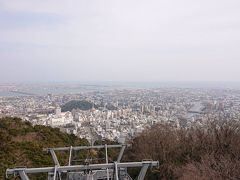 徳島市内中心部

奥の方には吉野川の河口と鳴門あたりが見えてます。
