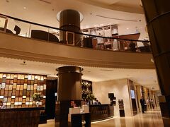 空港からホテルまでは、個人送迎を日本で手配済、6:30にホテルに到着しました。ガイドさん曰く、日曜日のため道路が空いていたそうです。