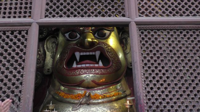 のぞき窓から、セト・ヴアイラヴァと云う神