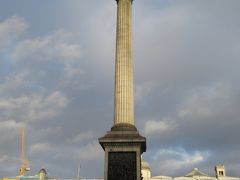 ネルソン記念柱は1843年にホレーショ・ネルソン提督を栄誉に称える為に竣工した高さ46mの塔。