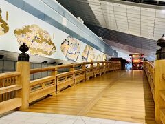 日本橋
すごーい昔、母とシンガポールに行った以来の国際線ターミナル
こんなのあったかな・・・