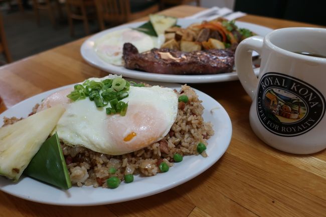 小さいサイズを頼んでこの大きさ？？両方ともとても美味しく値段も良心的でした♪次もまた来よう～っと！！！