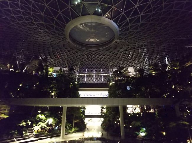 Jewelも水が流れていないと静かですね。<br />というより、真っ暗で怖いくらい。