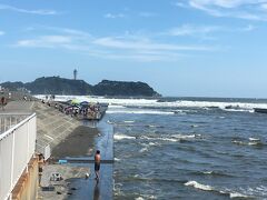 さ、湘南の海をサイクリングだぜ！
脳内BGMはサザン♪

しかし、風が強い！！