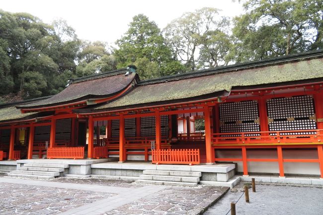 今度は下宮に到着。「下宮参らにゃ片参り」と言われており、その慣習に基づいてこちらにも参拝。やはり3つの御殿に参拝。