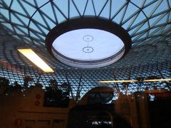 おおぉぉ～～

ここには前回来ていないので、今回初めてこの巨大な滝の口を見ました。