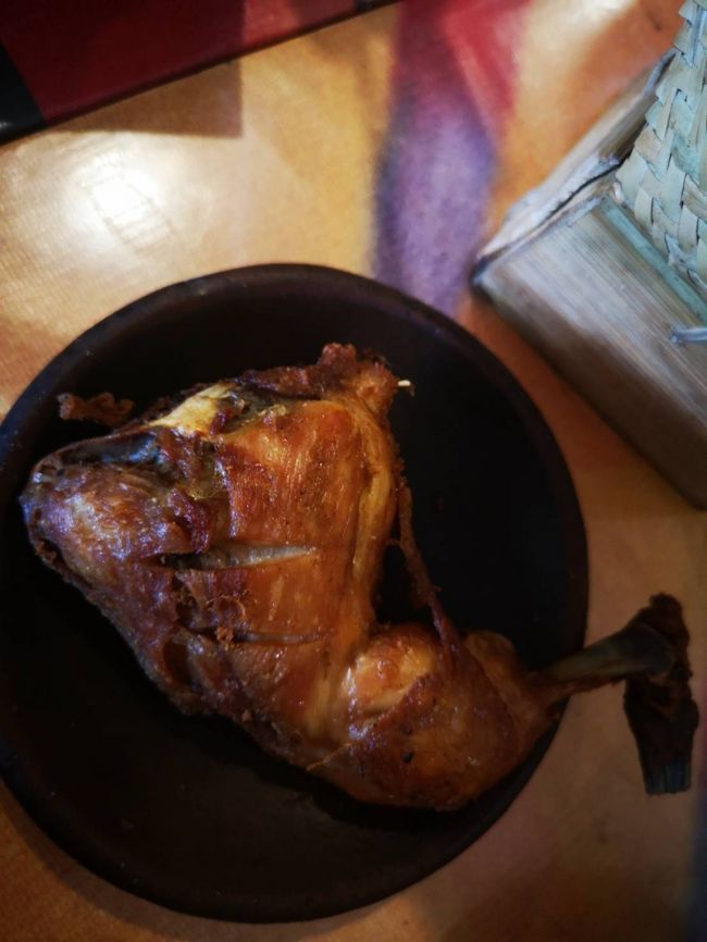 衣のないアヤムゴレン　