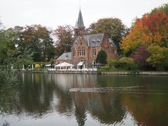 進んだ先にあるこちら愛の湖公園。
愛の湖と名付けられた背景には、何やら悲しい物語があるそうですが、性に合わないので説明は省略。