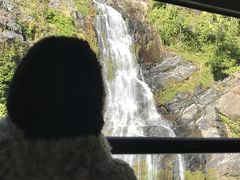 鉄道から見るバロン滝