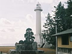 鴻ノ瀬鼻灯台でひと息つくことにする。

鴻ノ瀬鼻灯台　10：09（2.9km・38.6km・77.5km・34.8km/h）
　　　　　　10：17