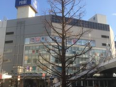 横須賀中央駅に帰還。このへんから大阪帰る終電て夜８時半くらいなんで、昨晩泊まってた。