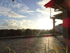 ランチタイムも遅く、まだお腹もそんなに空いていませんでしたが、父がつかれたので座りたいというので、母が父を連れてきてあげたいレストランNO。？のババガンプシュリンプへ（どうやら我が家が行って、割とすぐに閉店しちゃったそうです。つれていかれてよかったな）