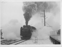 C58 187

かっこよく撮れたので表紙になりました。

小牛田駅。