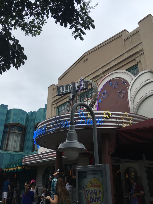 お腹も空いてきたので、またこちらのお店へ。<br />二度目の来店笑<br />今回は朝ごはんなので、メニューもまた少し違います♪