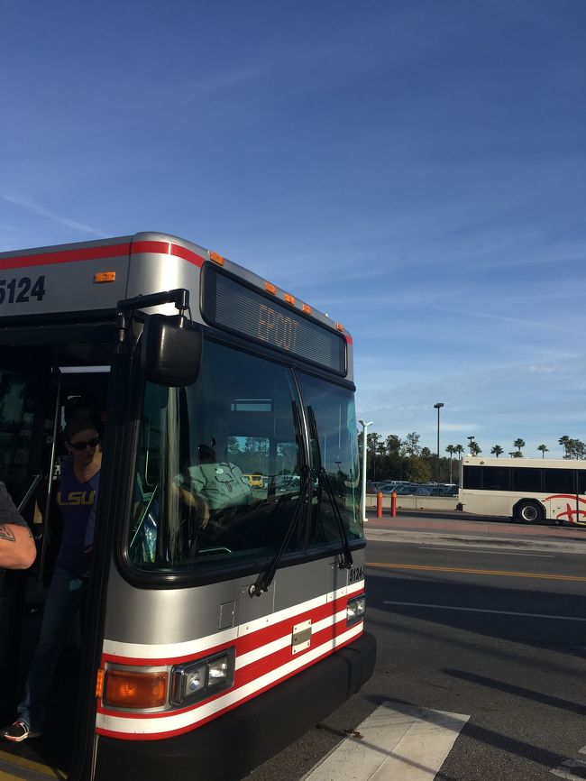 バスに乗って最後のパークへ。