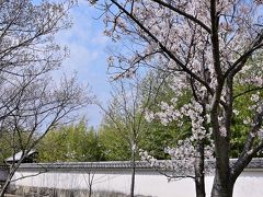 ●好古園

そして次にやってきたのが、姫路城の西側にあったという御屋敷跡に造営された日本庭園の「好古園」。
有料施設ですが、姫路城入城時に購入しといた共通券のおかげで、とてもお安く入れました。


◇姫路市立動物園◇
　開館時間：9時～18時 (4月27日～8月31日)
　　　　　　9時～17時 (9月1日～4月26日)
　入館料：大人310円（姫路城との共通券：大人1,050円）
　休園日：12月29日・30日