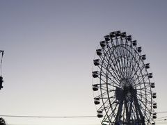 18:30 美浜アメリカンビレッジ
日も落ちてきて、見知らぬ土地で薄暮の走行は危険という考えに至り、薄暮回避のため完全に日が暮れるまでここに滞在。
