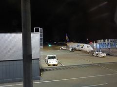 20:40 神戸空港
寒い。