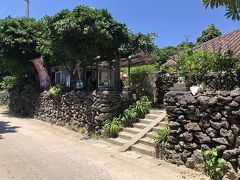 あ！
「営業中」ののぼりがある！！

ようやくご飯を食べられそうな場所を見つけました。

朝来た時は閉まっていたのでもう夜まで何も食べられないかと思っていました。