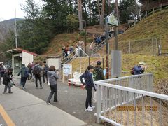 　この度のツアー客は、私を除き、全員、下流の寸又峡温泉か千頭、金谷駅方面に帰られるようであり、全員、奥大井湖上駅で下車し、展望箇所にて撮影、同駅での休憩の後、次発の上り列車で解散だったようです。