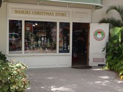 ハワイ・ワイキキ『Moana Surfrider, A Westin Resort & Spa, 
Waikiki Beach』1F【Waikiki Christmas Store】

【ワイキキ クリスマス ストア】モアナサーフライダー店の写真。