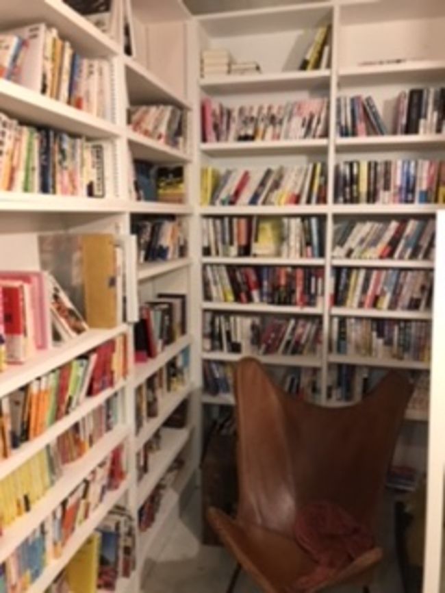 さまざまなジャンルの本がいっぱい揃っていました。