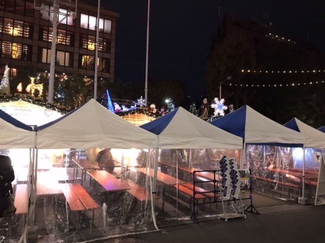 時間は21時頃だったからか、やや人は少なめ。