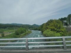 この辺りまで来ると、住宅が広がる平野の景色に。