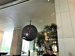 Millennium Hilton Bangkok（ミレニア ムヒルトン）

12月10日（火）　　11:30

40分程走ってミレニアムヒルトンに到着～～

