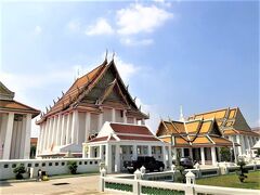 Wat Kalayanamitra Varamahavihara
（ワット カンラヤーナミット ウォラマハーウィハーン）

12月10日（火）　　12:30

礼拝堂前に到着～～

