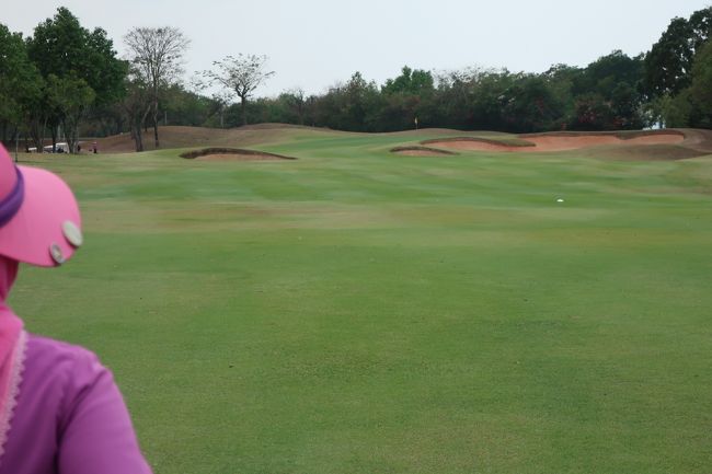 Ocean/W3144YからMountain/3226Yコース<br />長打者には短いが、自分には丁度良い距離感<br />短いだけ、バンカーが目立つ、平たんフェアーウエーコース。<br />