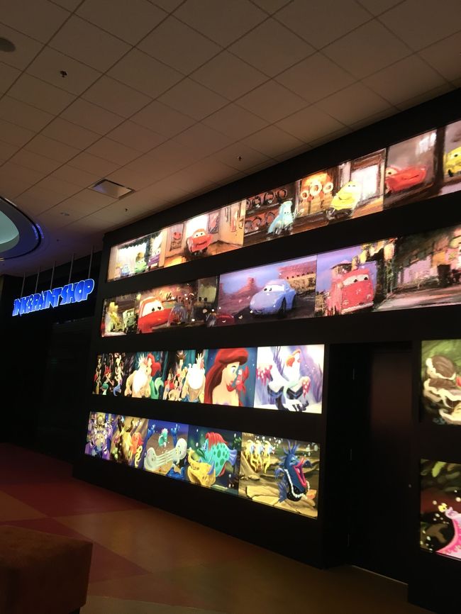 フロント近く。