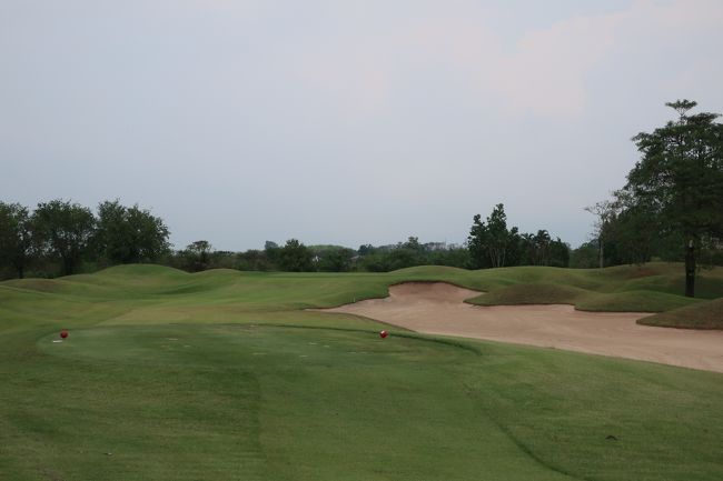 ■【Burapha Golf &amp; Resort】<br />バンカーが目立つ...本日はあまり入れず