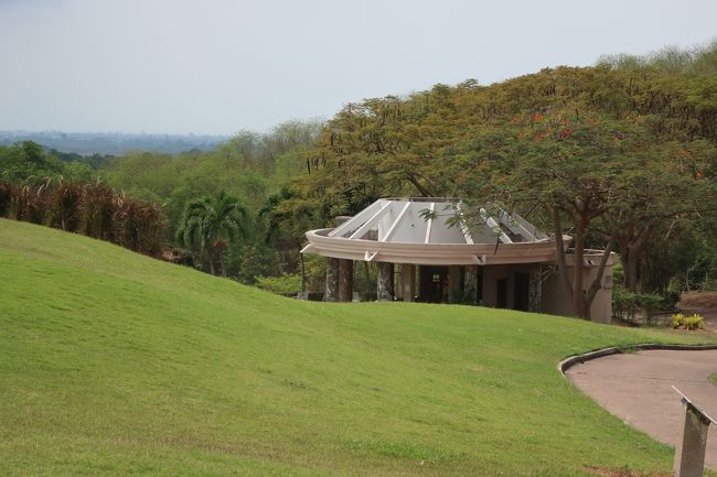 ■【Burapha Golf &amp; Resort】<br />A,B,C,Dコース38ホール。<br />本日は、白/C3060Y &amp; 白/D3149Y...プロ競技開催コース<br />勿論、プロ試合は、はるか後ろからです。