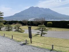 次に行った鹿児島市内の仙厳園
昔は磯庭園と呼ばれれた島津殿様の別邸
観光客は多かったが1000円は高すぎんじゃない？