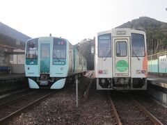 で、牟岐線としての終着駅、海部に到着。
ここで阿佐海岸鉄道に乗りカエルます。