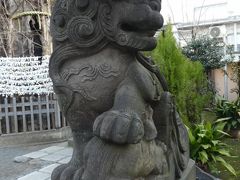 大塚駅前の　天祖神社を後にします。