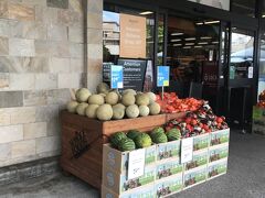 9:49 カハラモール下車
10:39 出発までショッピング

「ホールフーズマーケット　カハラモール店」