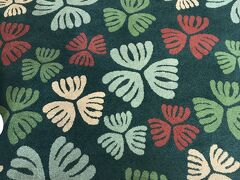 カハラモールのカーペット何気に好き。

私はあちこち行くと迷子になりそうなのでホールフーズのみで終わりにしました。
10:39 カハラモール乗車