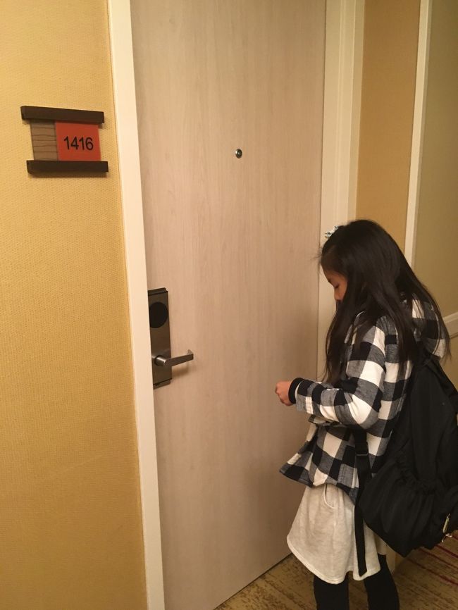 無事にチェックインできたので、初日はのんびりする事に。<br />雨も酷くて外にも出られない笑