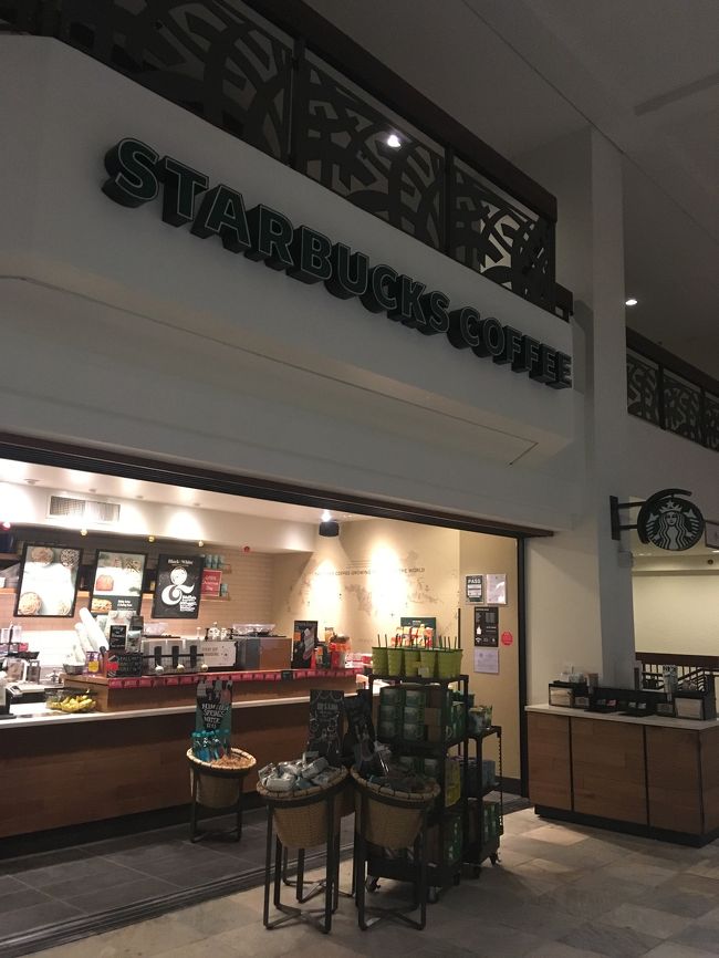 ホテル内にスタバがありました♪