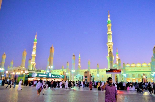 6 サウジのメディナにある 預言者のモスクal Masjid An Nabawi サウジ クルディスタン イスラエル ヨルダンの旅 メディナ サウジアラビア の旅行記 ブログ By Worldspanさん フォートラベル 6 サウジのメディナにある 預言者のモスクal Masjid An Nabawi サウジ クルディスタン イスラエル ヨルダンの旅 メディナ サウジアラビア の旅行記 ブログ By Worldspanさん フォートラベル