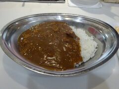 　帯広市内で遅めの朝食。帯広市民のソウルフード、インデアンのカレーですよ。
（　´・ω・）満足。