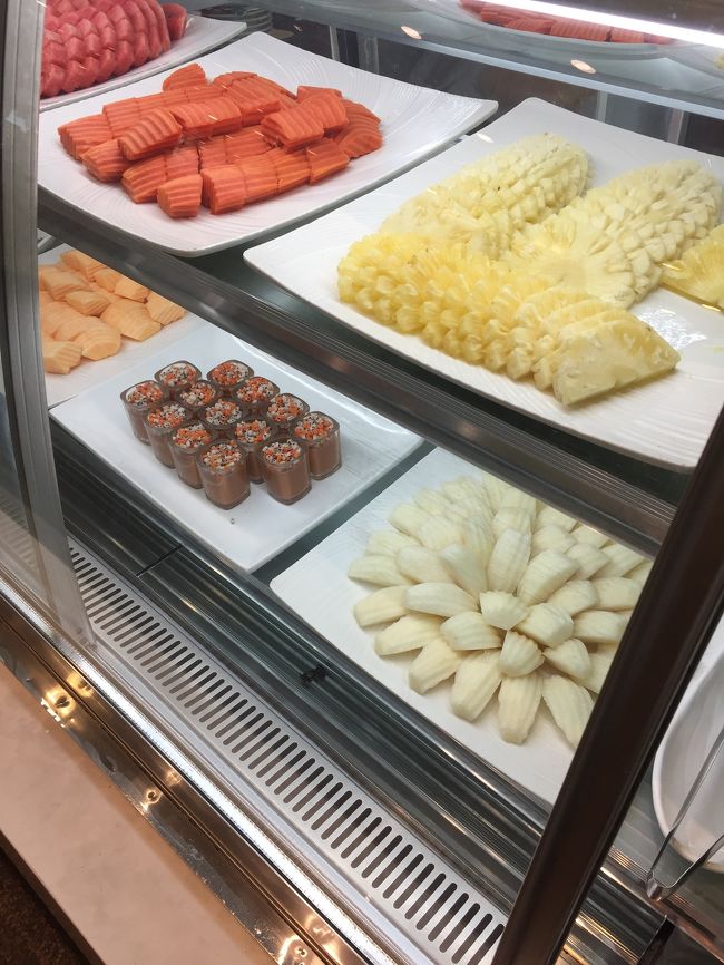 今日は梨？がありました。